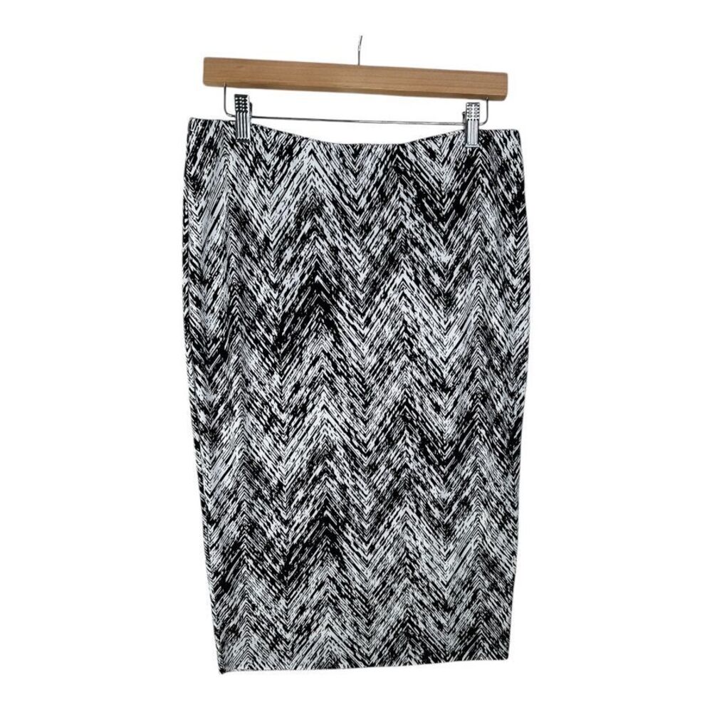 Vince Camuto Pencil‎ Skirt Black and Silver Size Medium